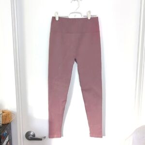 Everlane Womens The Seamless Legging M Soft Stretch Dusty Lavender